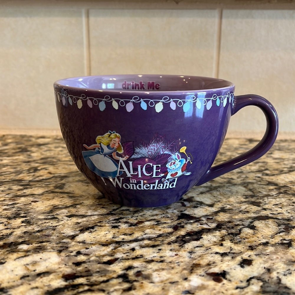 Disney Store Alice in Wonderland Coffee Mug